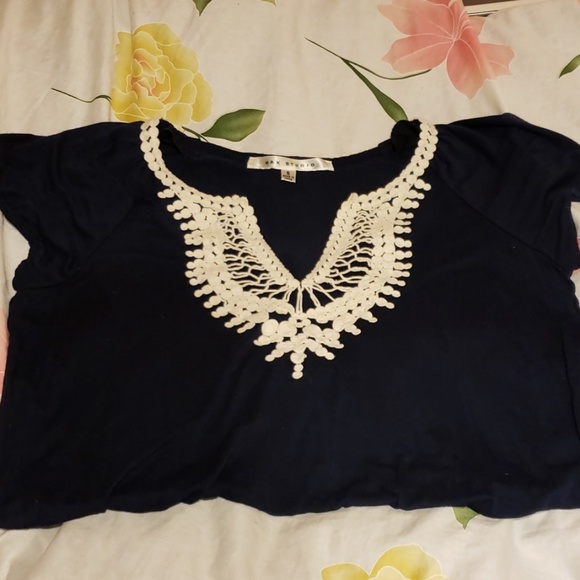 Shirt - Picture 2 of 4